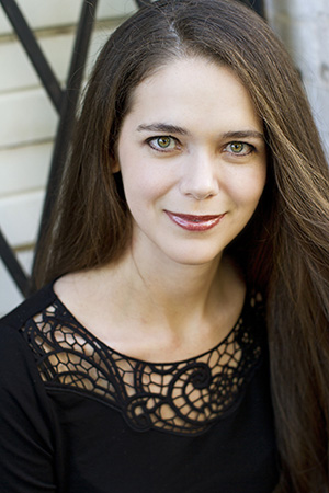 AUTHOR Jennifer Lynn Barnes
